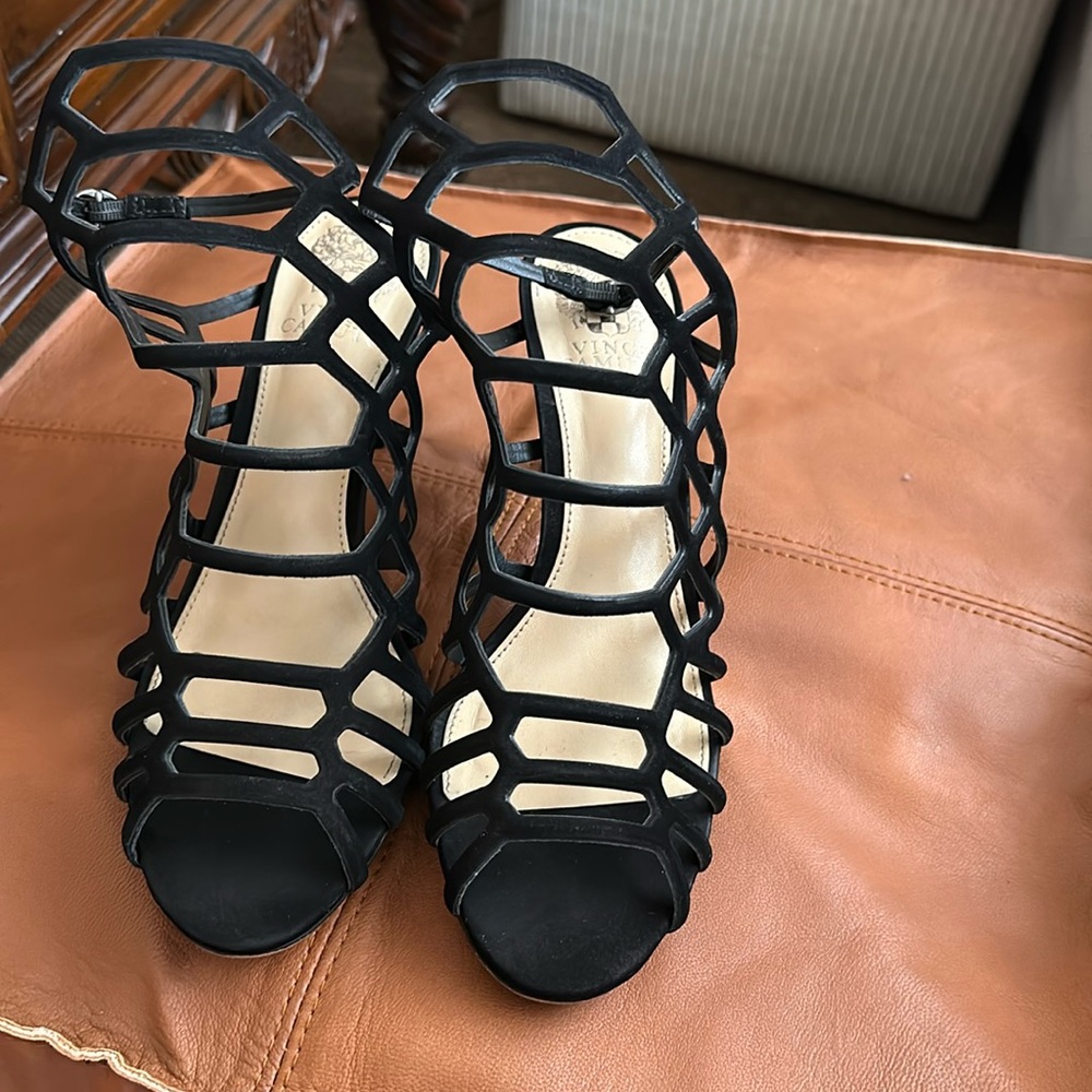 VINCE CAMUTO GladiatorDress Heel